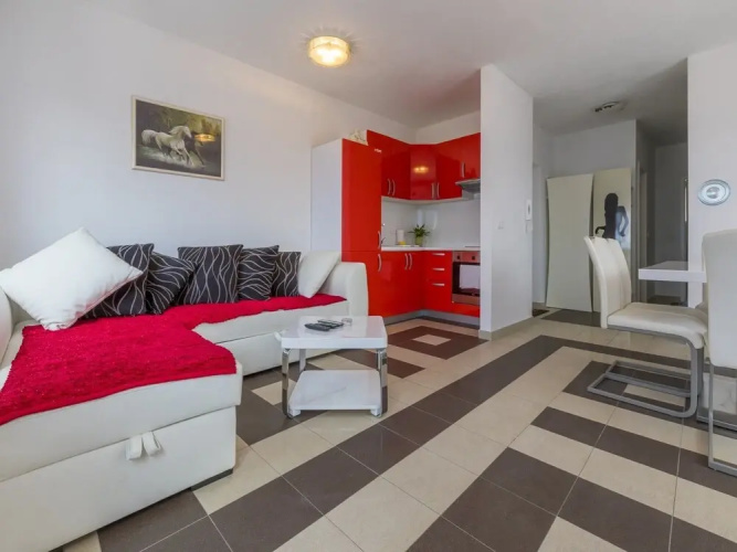 Apartment Cherry