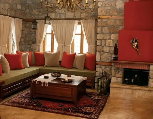 Roes Suites