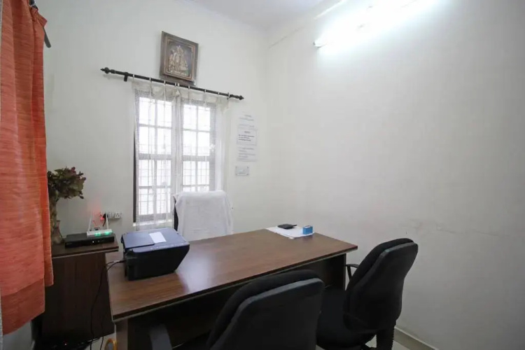 OYO Homes Rohilkhand Dental College