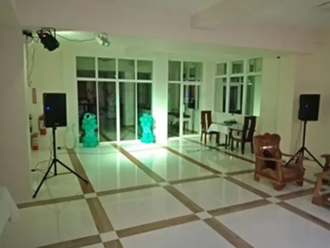 Hotel Eight Fifty