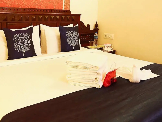 Krishna Regency by OYO Rooms