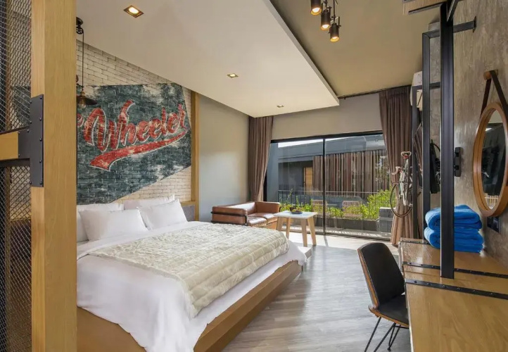 Wheeler Bed & Bike