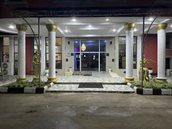 Precious Palm Royal Hotel - Benin City