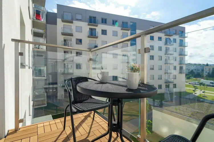 Exceptional Apartment for 6 by Renters