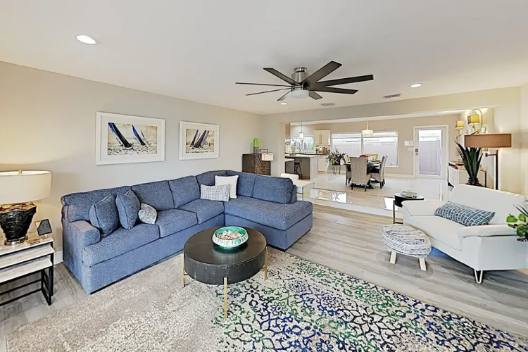 Lake Ridge W/ Pool & Private Courtyard 2 Bedroom Duplex