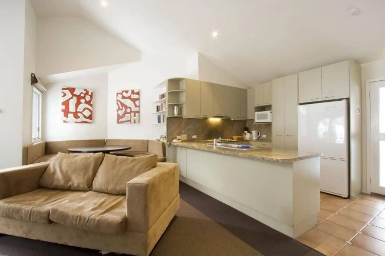 Lhotsky Apartments