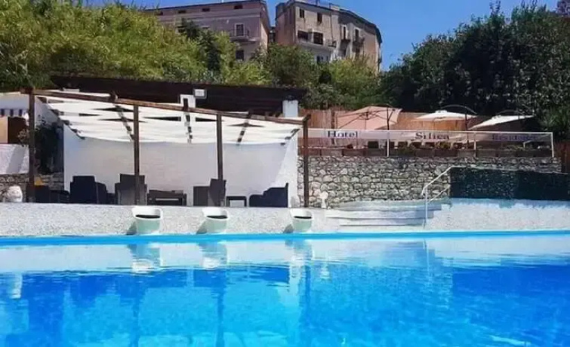 Silica Residence