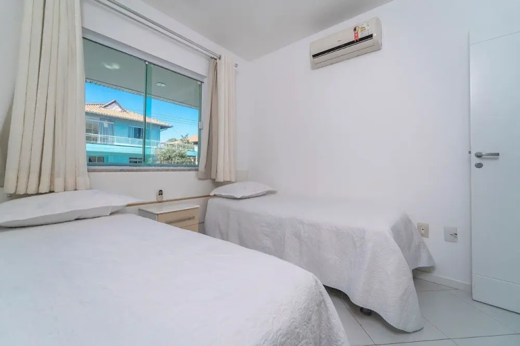 839 -Apartamento 2 dormitórios Bombinhas