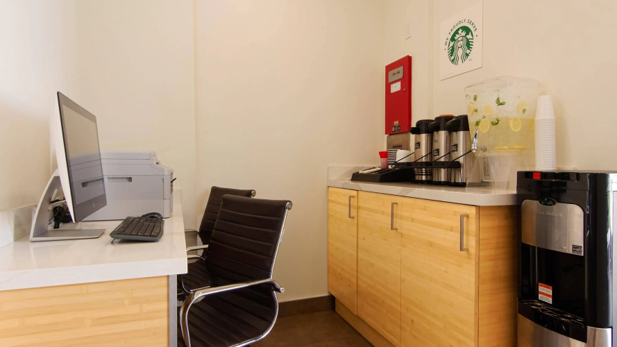 Best Western Plus Glendale photo 20