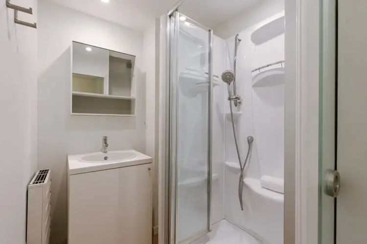 Beachside 3-bedroom Duplex Near Sea