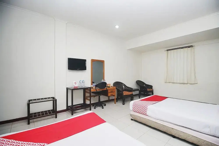 OYO 2079 Jambi Raya Hotel