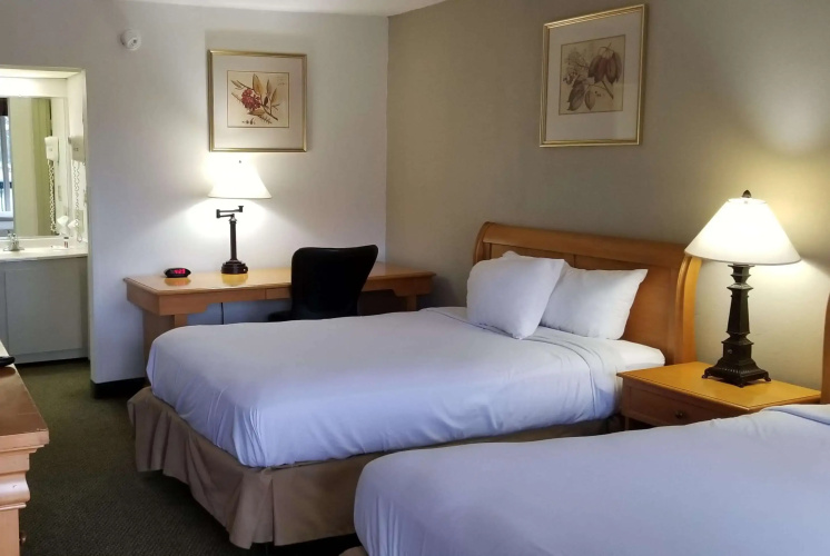 Ramada by Wyndham & Suites Warner Robins