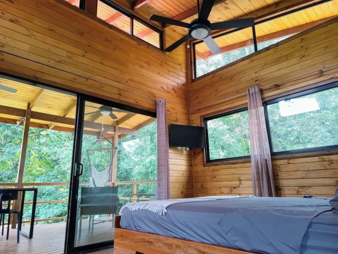 Thoas Lodge
