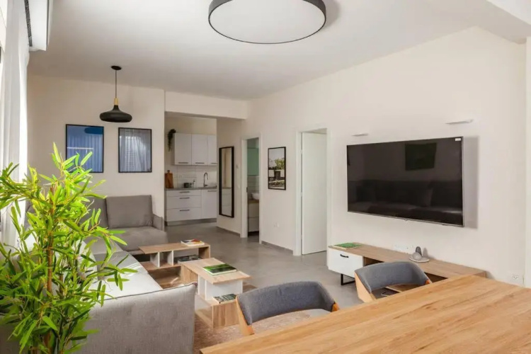 ✦Newly Renovated, Spacious 2BR✦ #BUGRASHOV_LIFE✦