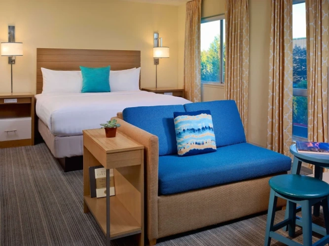2 Bedrooms Suite