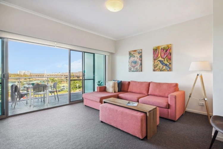 1 Bedroom Apartment with balcony