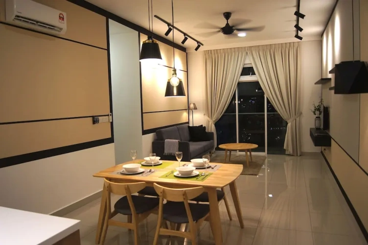 2 Bedrooms Deluxe Suite with city view
