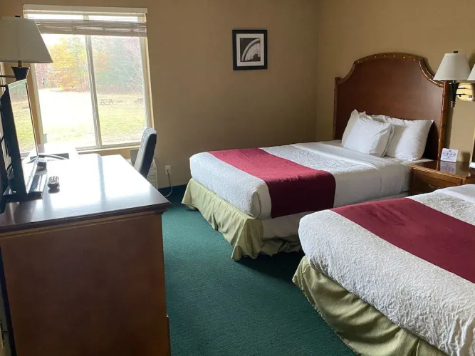 Hometown Inn