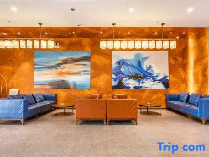 Photography International Hotel