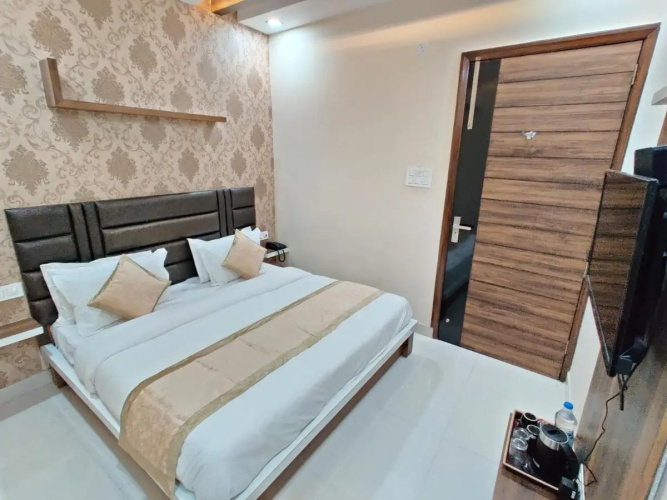Guntas Residency