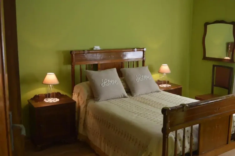 6 Bedrooms Cottage