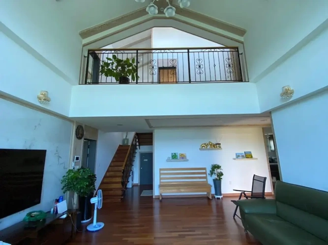 5 Bedrooms Standard room with balcony