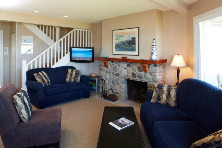 Madrona Beach Resort