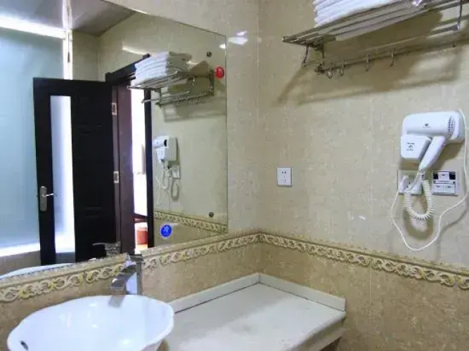 Jinghui Hotel