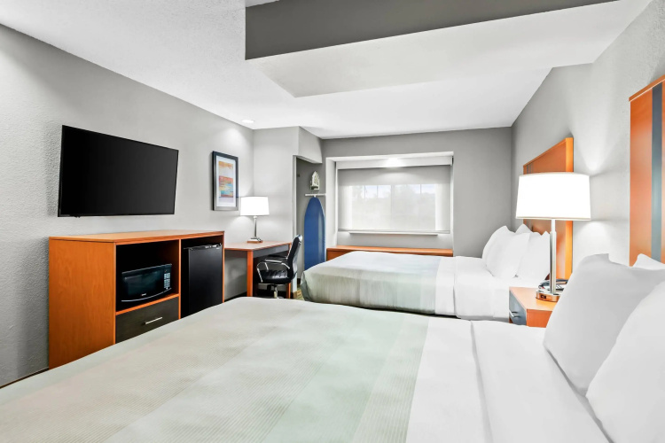 Quality Inn & Suites Bristol North