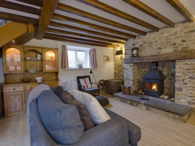 Whitcombe Cottage