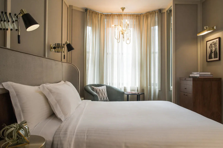 The Evelyn Hotel