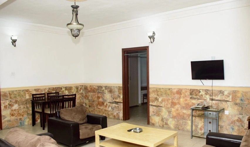 1 Bedroom Deluxe Suite
