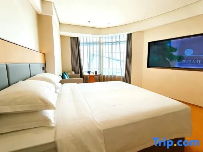 Standard Double room with view