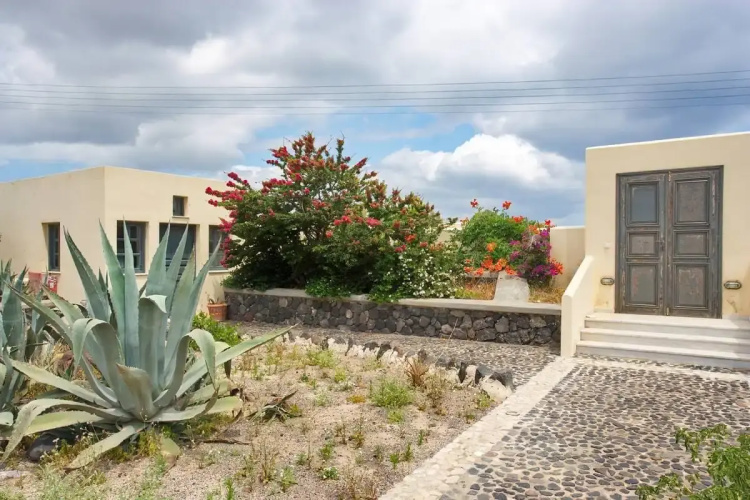Dagris Villa Studios