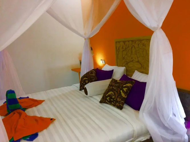 Amed Romance House