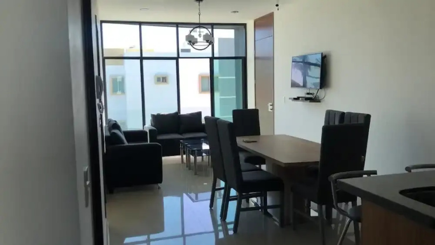 Apartment One Block From The Sea - C