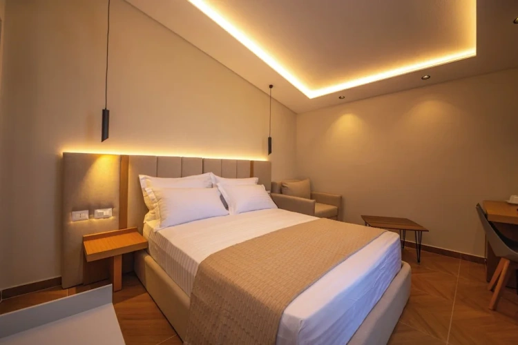 Deluxe Triple Basement room