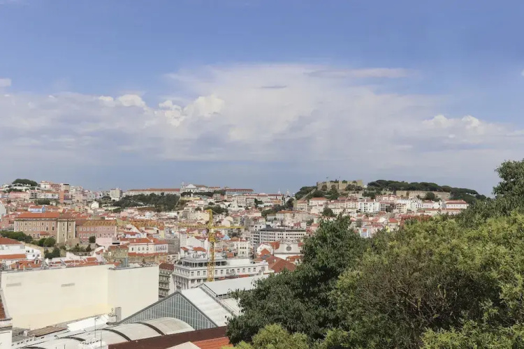 Tailor Made Flat in Central Bairro Alto