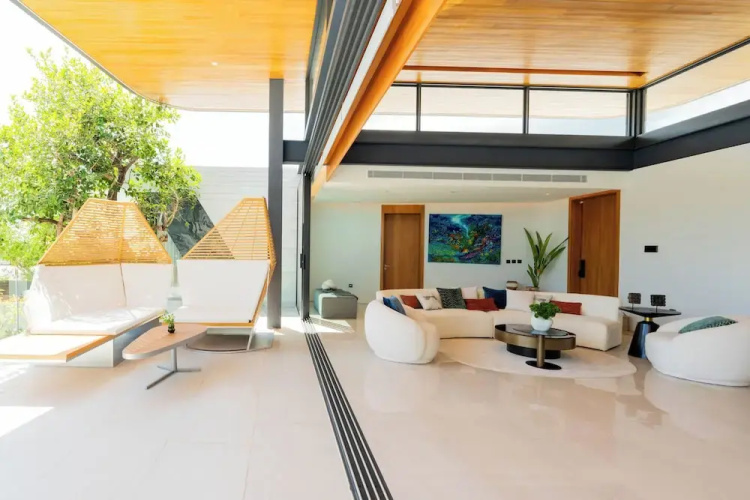 Zavaya Villa