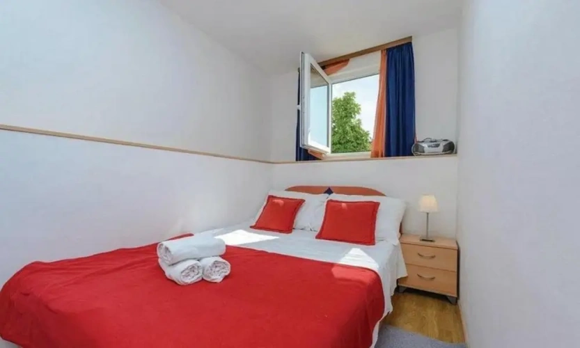 Apartments Raguž