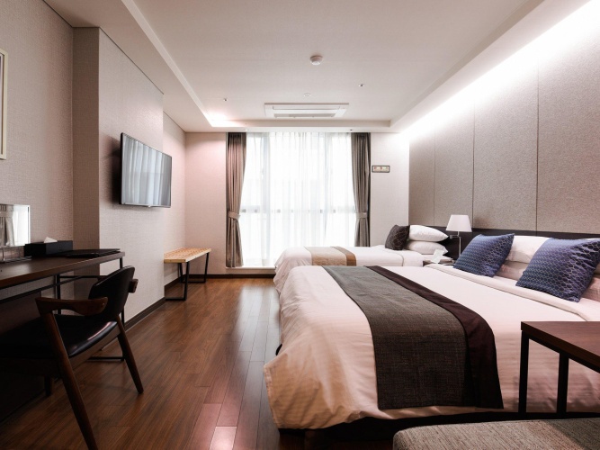Standard Twin Family room