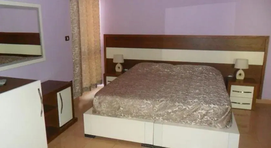 Hotel Dollari