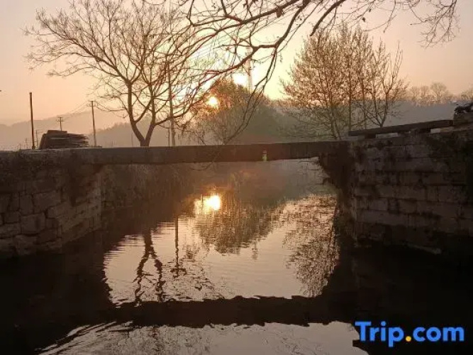 Zhaji Lanting Bieyuan Homestay