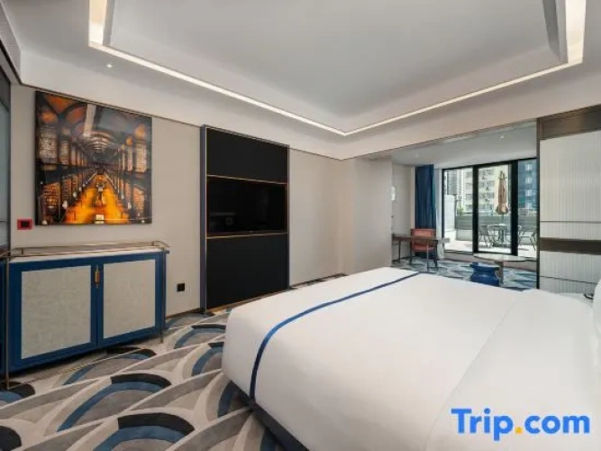 Standard Double room with view