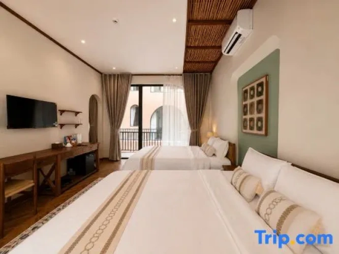 Family Suite with balcony