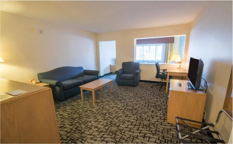 Groton Inn & Suites