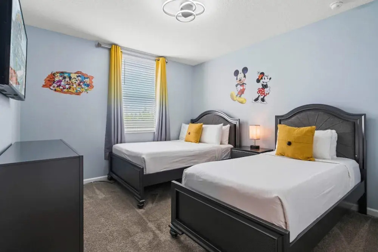 1151 Drop Lane