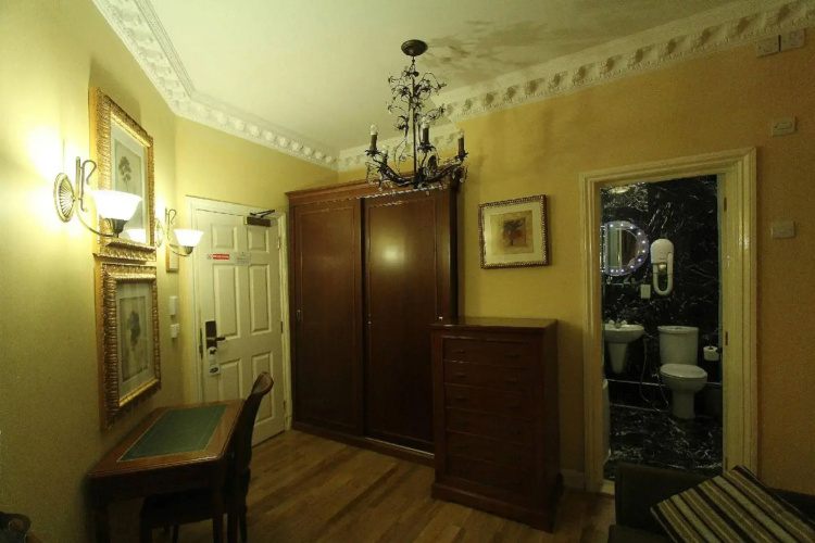 Opulence Boutique Hotel