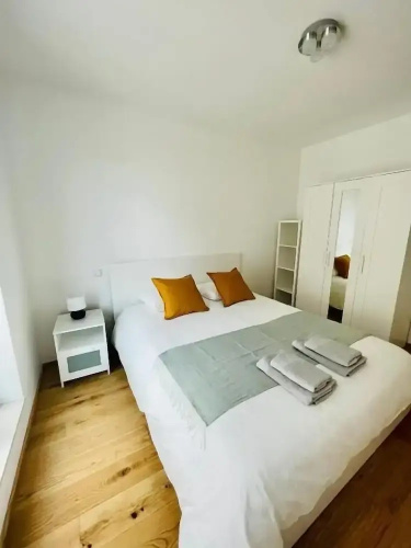 2 bedrooms with Terrace and Parking