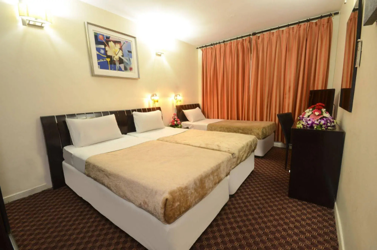 Royal Prince Hotel